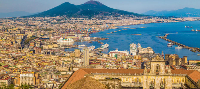 Découvrez la ville de Naples (Napoli) – une des plus anciennes villes du monde occidental